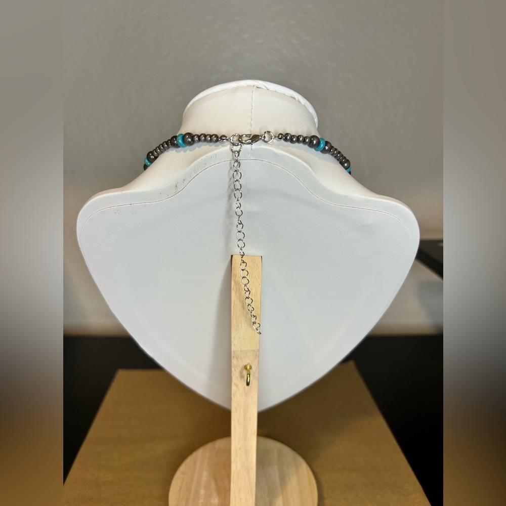 Woman’s Turquoise Bow Necklace - Picture 3 of 3